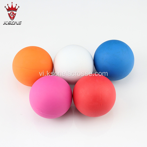 Lacrosse Ball đáp ứng các tiêu chuẩn chuyên nghiệp